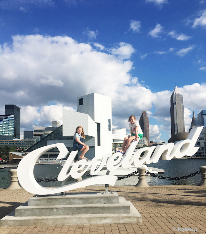 Cleveland sign Ohio visit places trip
