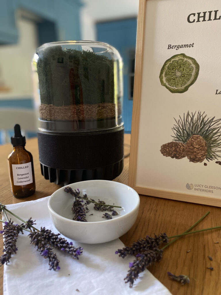 Home scents, summer essential oils, tips for home scents, aromatherapy in the home